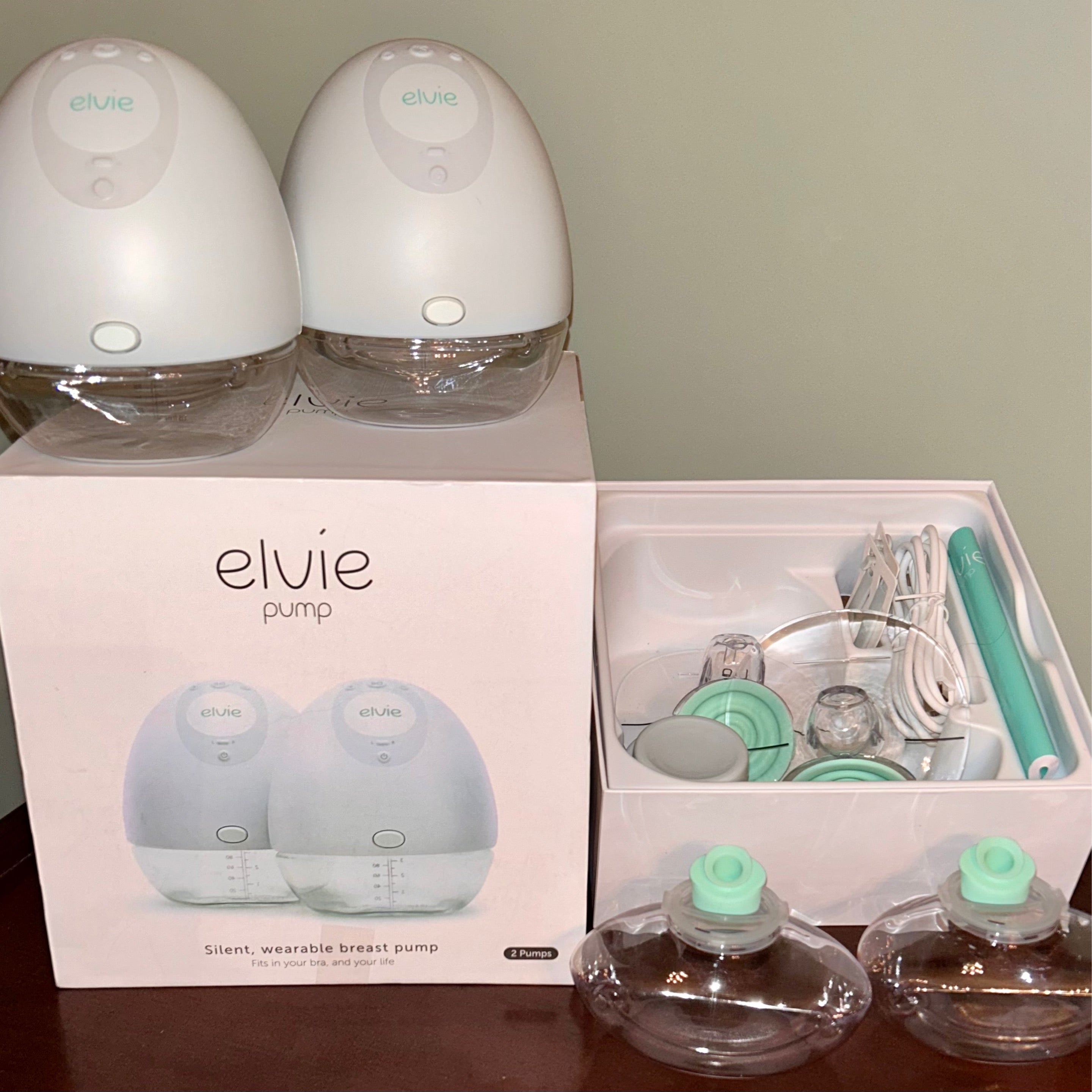 Elvie Double Electric Wearable Breast Pump (DISPLAY MODEL) | Rock  display picture 1
