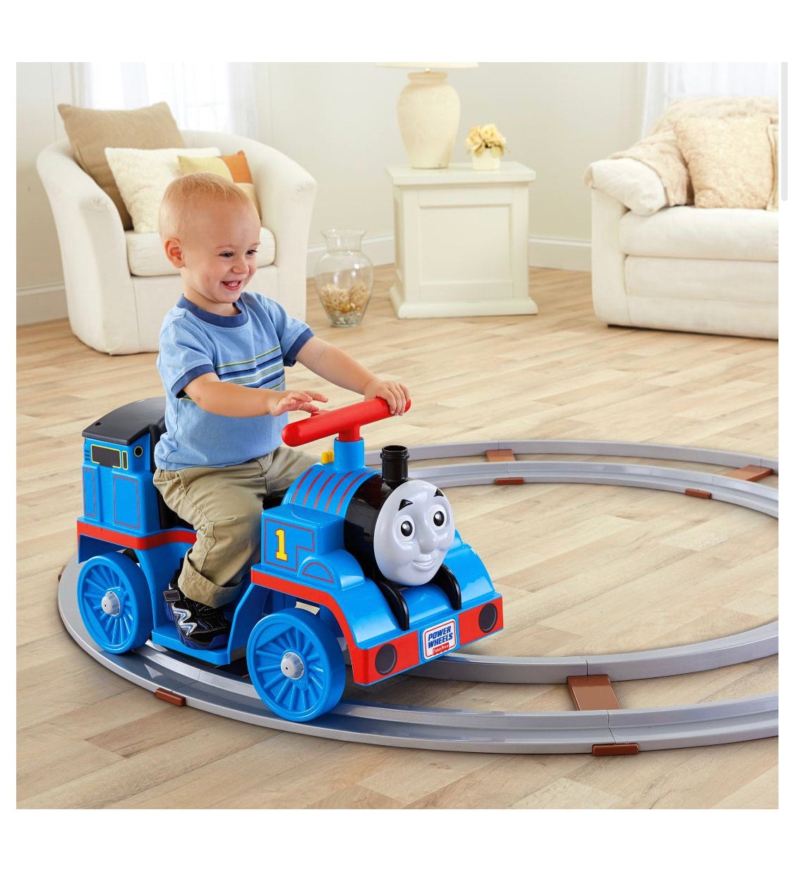 Power wheels thomas the deals train and track